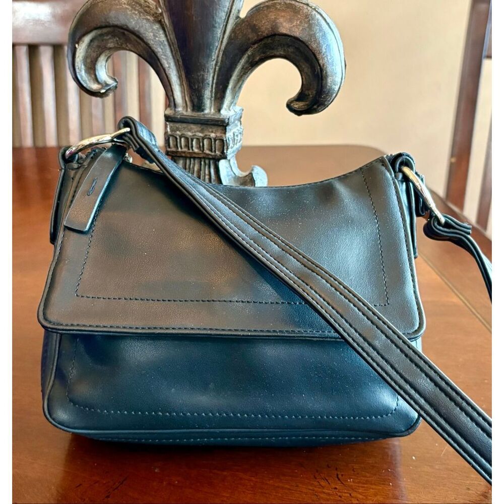 NINE WEST - Vintage-Style Shoulder Bag in Black Faux Leather. Perfect Condition - Picture 6 of 15